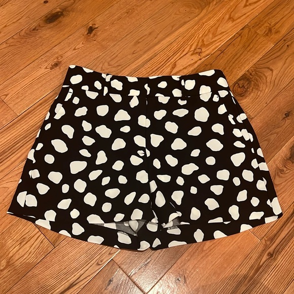 Ann Taylor Black and White Cow print shorts. - Picture 1 of 4